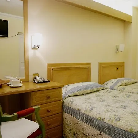 Gresham Hotel-2